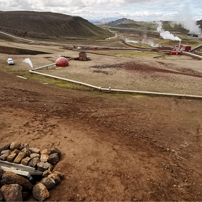 Continuous CO2 flux monitoring station (bottome left)